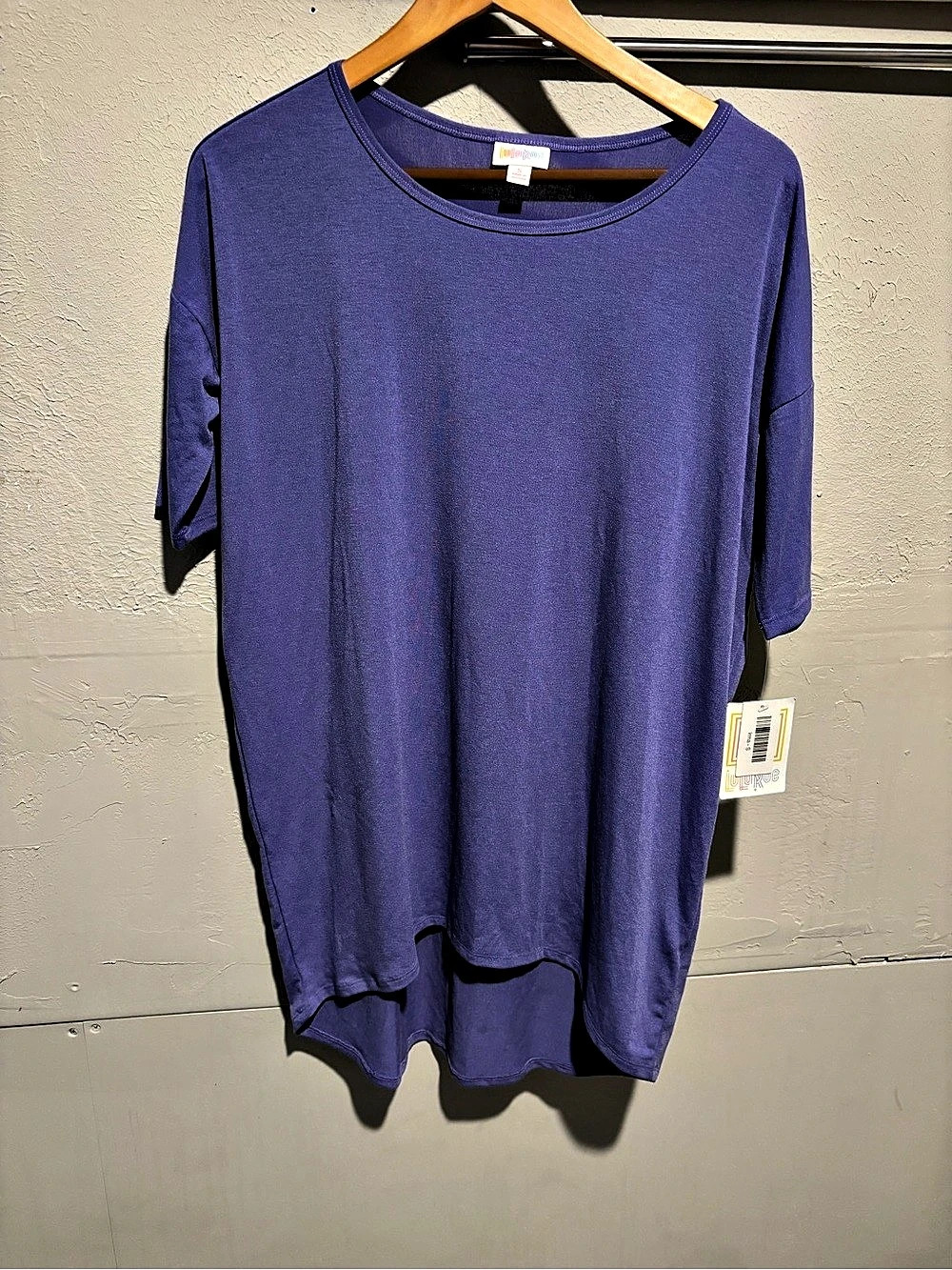 LuLaRoe Ima Short Sleeve Tee in Purple Size Small NWT